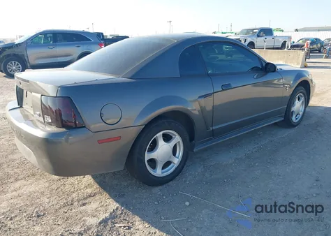 2003 Ford Mustang z USA, uszkodzony, nr VIN 1FAFP40413F317521